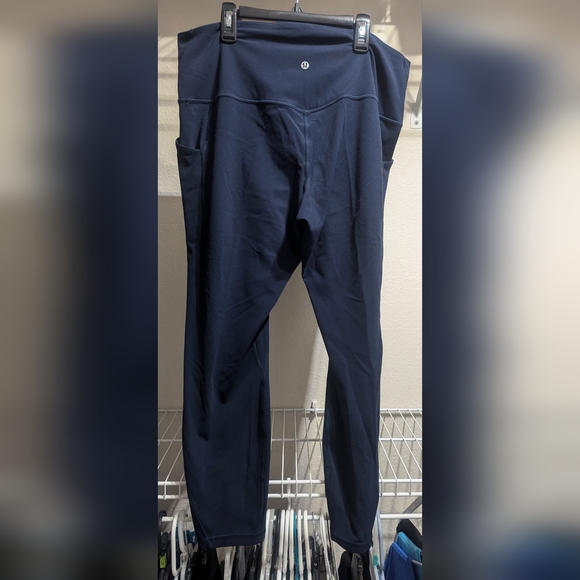 Lululemon Align High-Rise - Picture 2 of 5